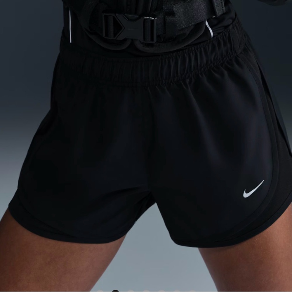 NWT NIKE Womens Dri-Fit Shorts Size Small